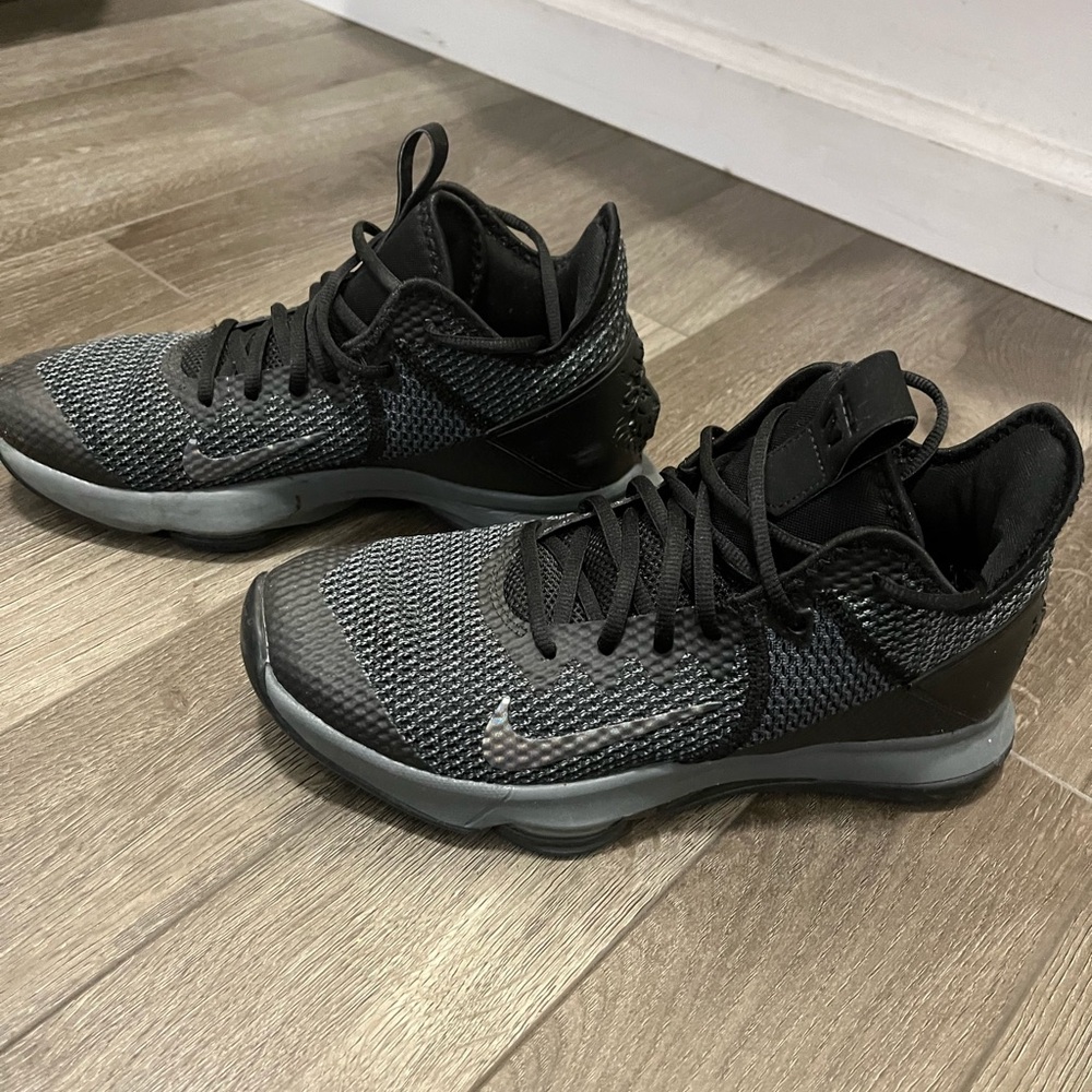 LeBron Witness 4 - Picture 6 of 8